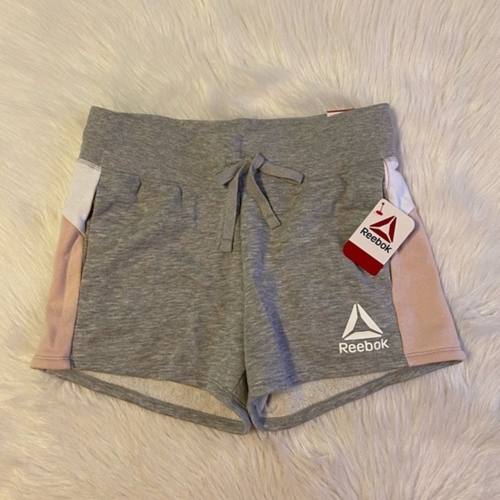 Reebok Shorts Women's Size Small Grey Pink White Colorblock‎ Relaxed Short